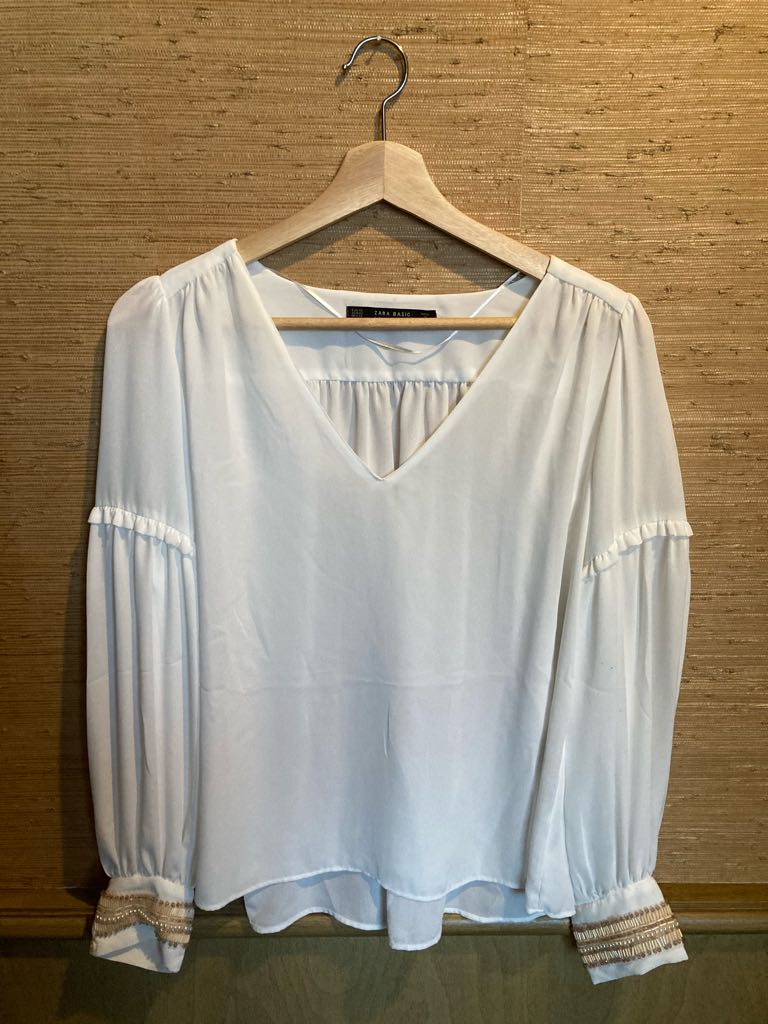 Photo of Blouse blanche 